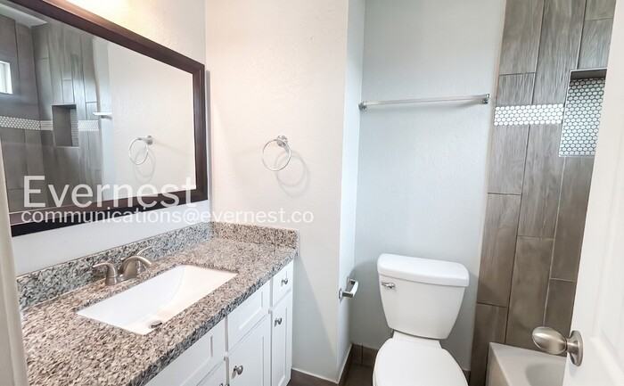 16211 Corsair Rd - Photo 7 of 29