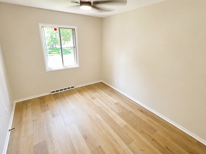 255 Taylor Rd - Photo 5 of 15