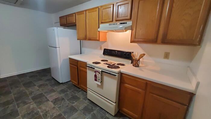 1091 Micha Way - Photo 4 of 18