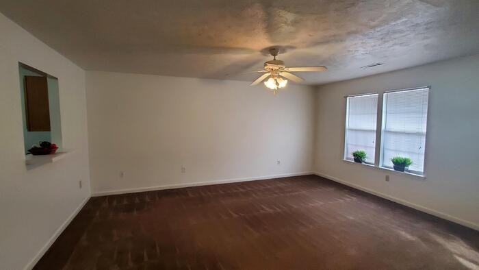 1091 Micha Way - Photo 6 of 18