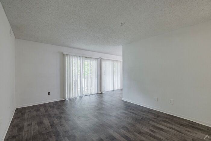 3110 Godby Rd #5D - Photo 3 of 29