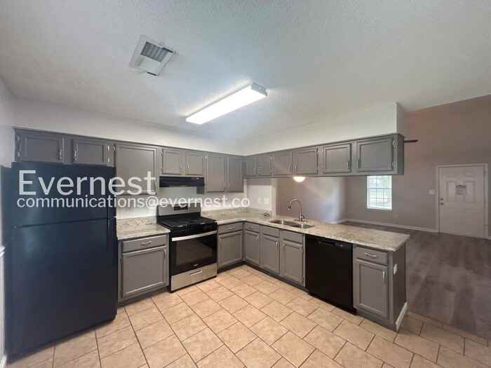 2912 Waverly Dr - Photo 7 of 31