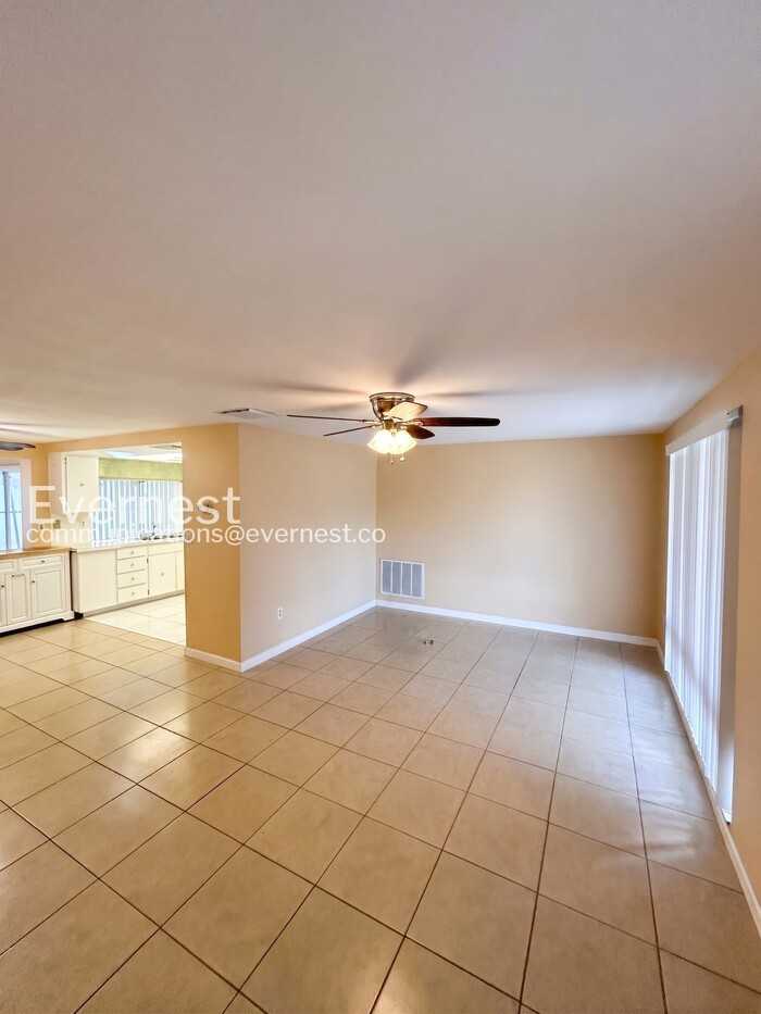 4133 Grayton Dr - Photo 6 of 28