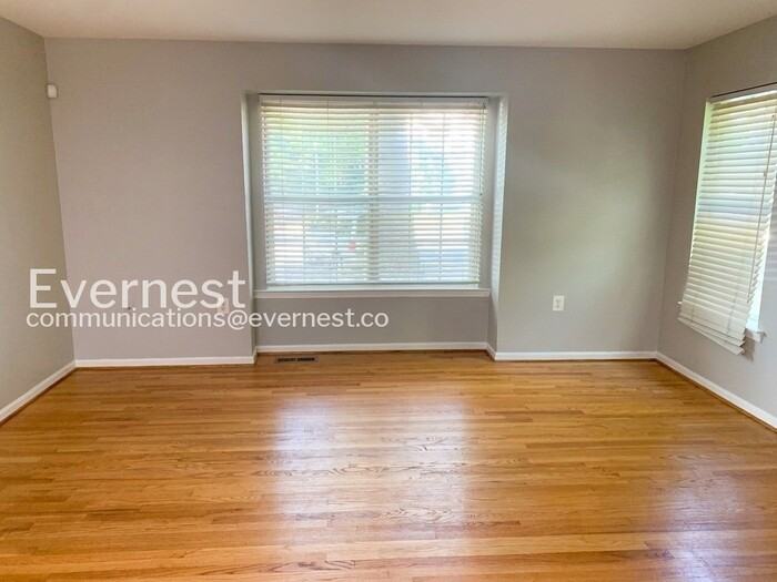 15375 Inlet Pl - Photo 4 of 15