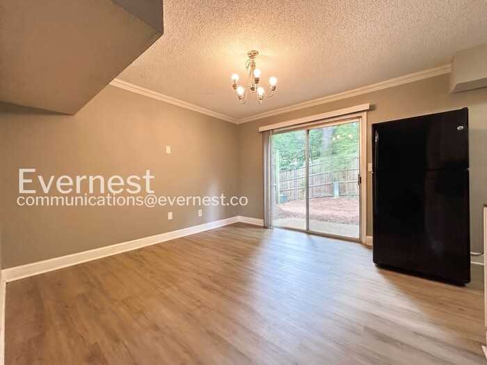 396 Promenade Ct Sw - Photo 5 of 22