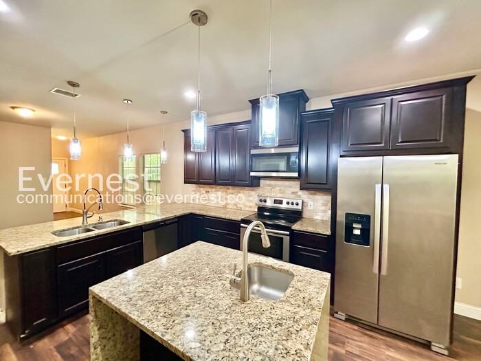 3502 Edgewood St - Photo 4 of 26