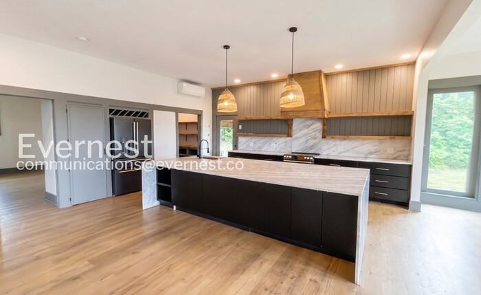 840 Piney Ridge Trl - Photo 2 of 39