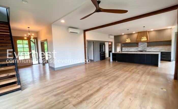 840 Piney Ridge Trl - Photo 5 of 39