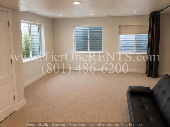 3306 S 6290 W - Photo 7 of 10