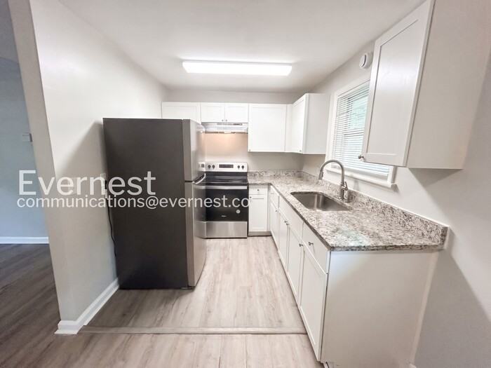 4402 Davana Dr - Photo 6 of 19