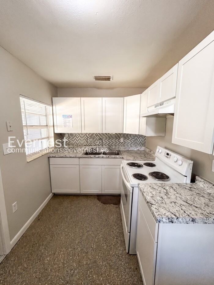 4207 S Sandalwood Cir - Photo 6 of 26