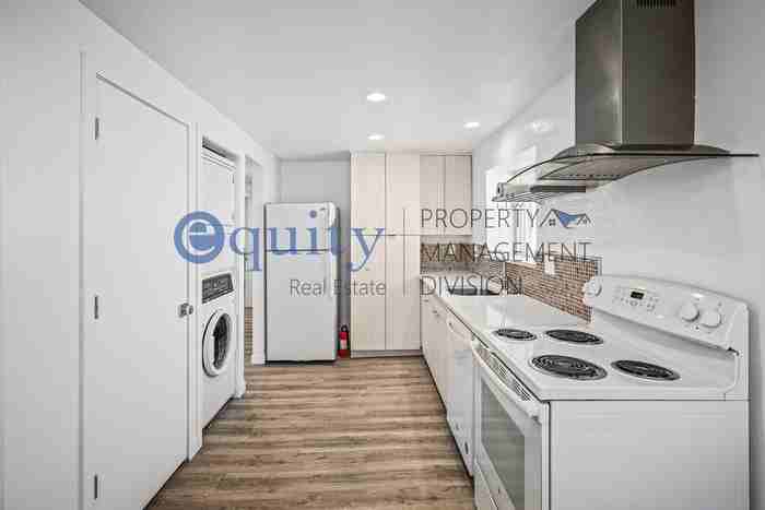 311 E 3360 S #3 - Photo 5 of 22
