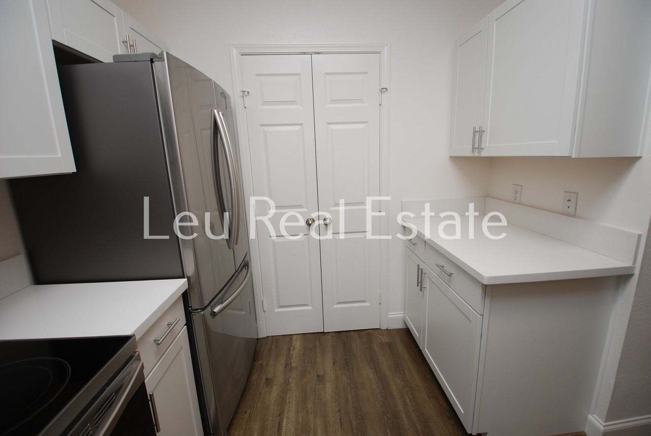 701 Gibson Dr #1212 - Photo 5 of 18