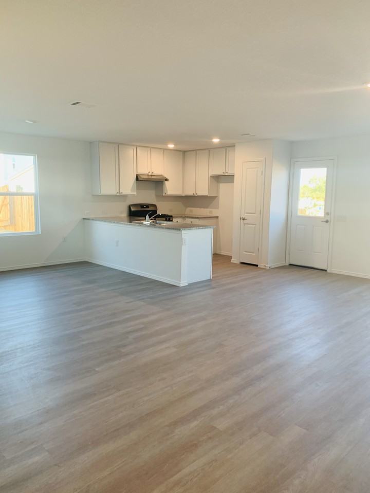 922 Manero Pass #NA - Photo 3 of 13