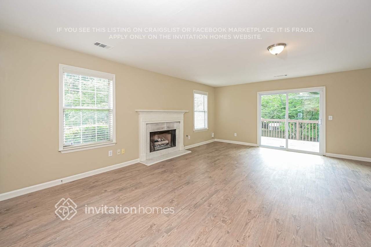 1116 Short Line Ct - Photo 4 of 18