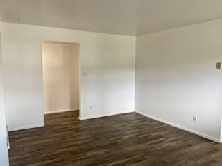 1737 Nw - Photo 2 of 10