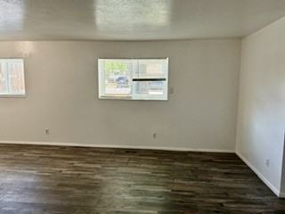1737 Nw - Photo 3 of 10