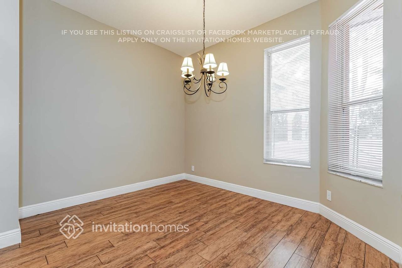 15701 Bent Creek Rd - Photo 6 of 17