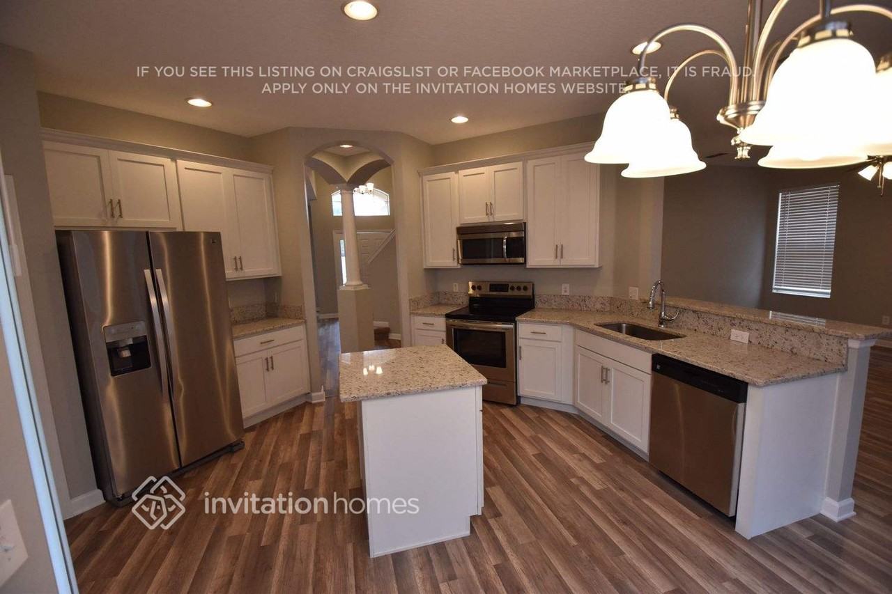 13544 Hidden Forest Cir - Photo 5 of 10