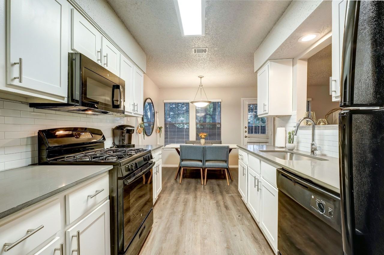 Rock Springs Duplexes - Photo 2 of 12