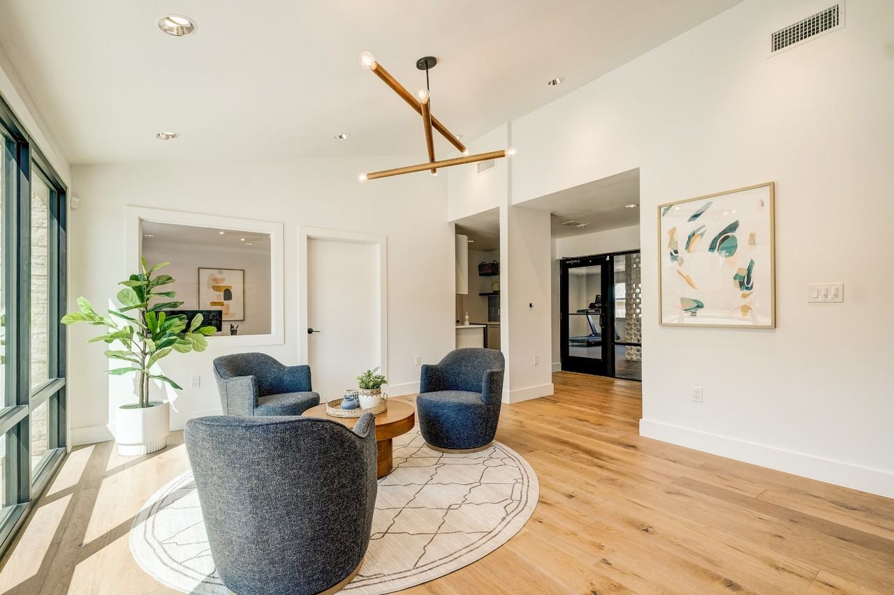 Rock Springs Duplexes - Photo 4 of 12