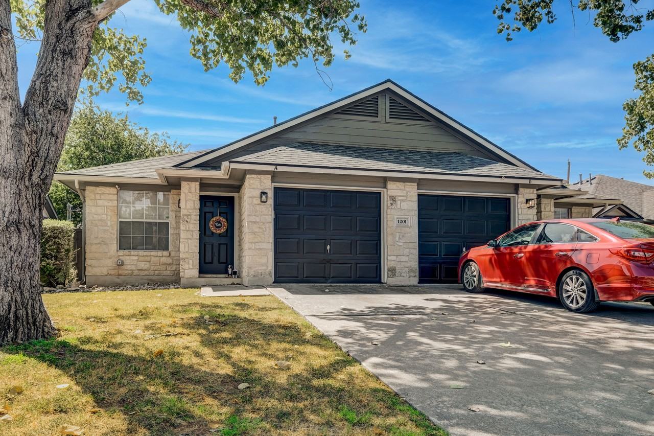 Rock Springs Duplexes - Photo 7 of 12