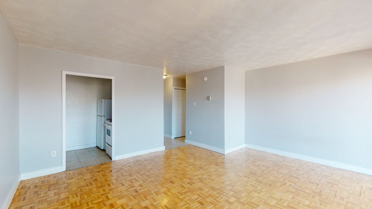 Chanteclair Apartments - Photo 7 of 15