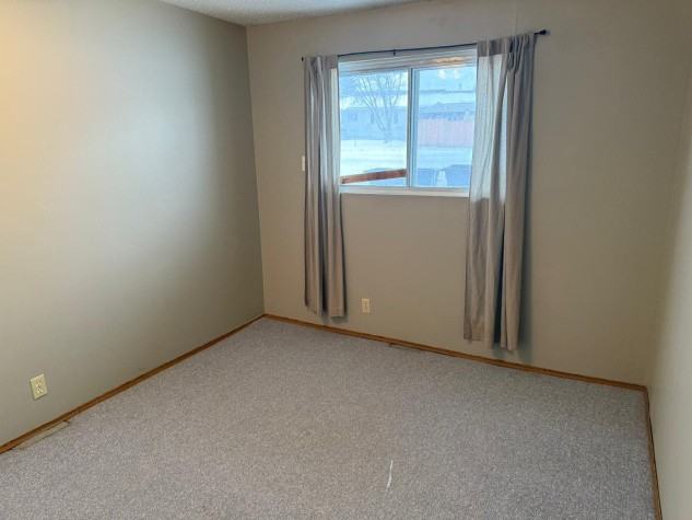 2 Bedroom Unit in Four Plex! Located in Olds! - Photo 3 of 19