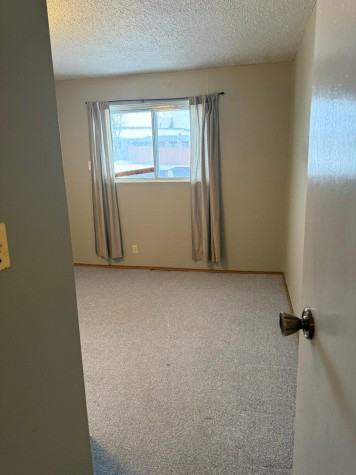 2 Bedroom Unit in Four Plex! Located in Olds! - Photo 4 of 19