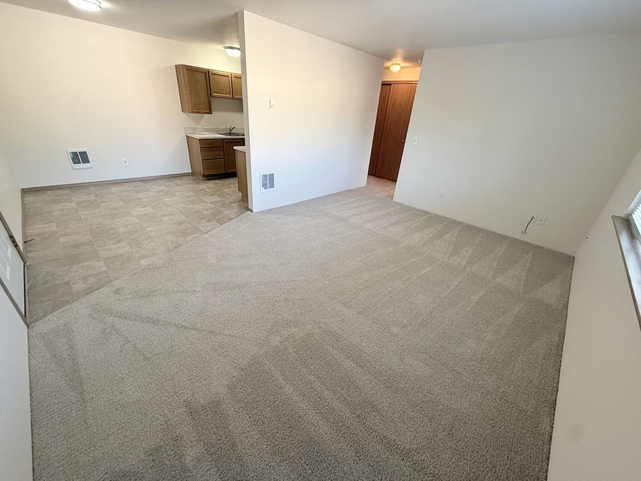 1619 127th Ave Ne #1 - Photo 5 of 24