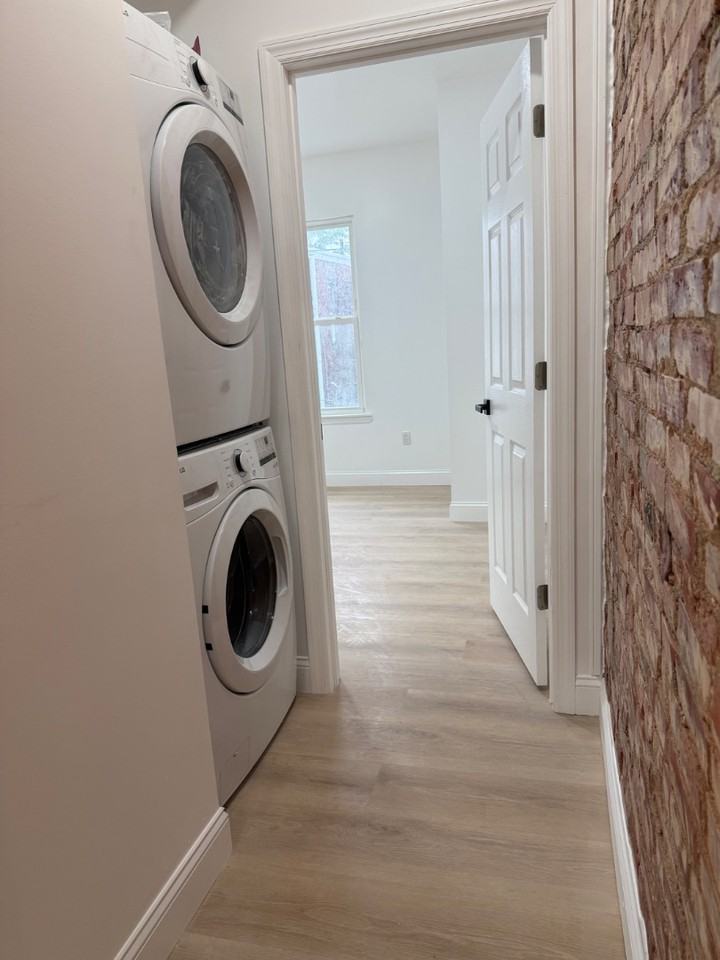 36 S Redfield St - Photo 3 of 9