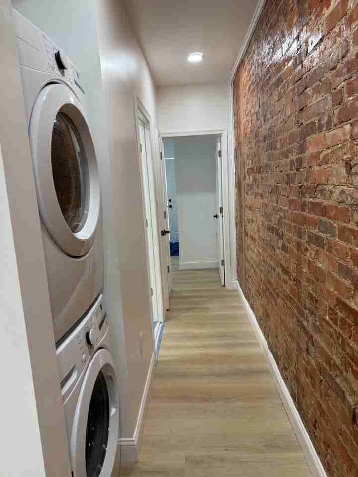 36 S Redfield St - Photo 7 of 9