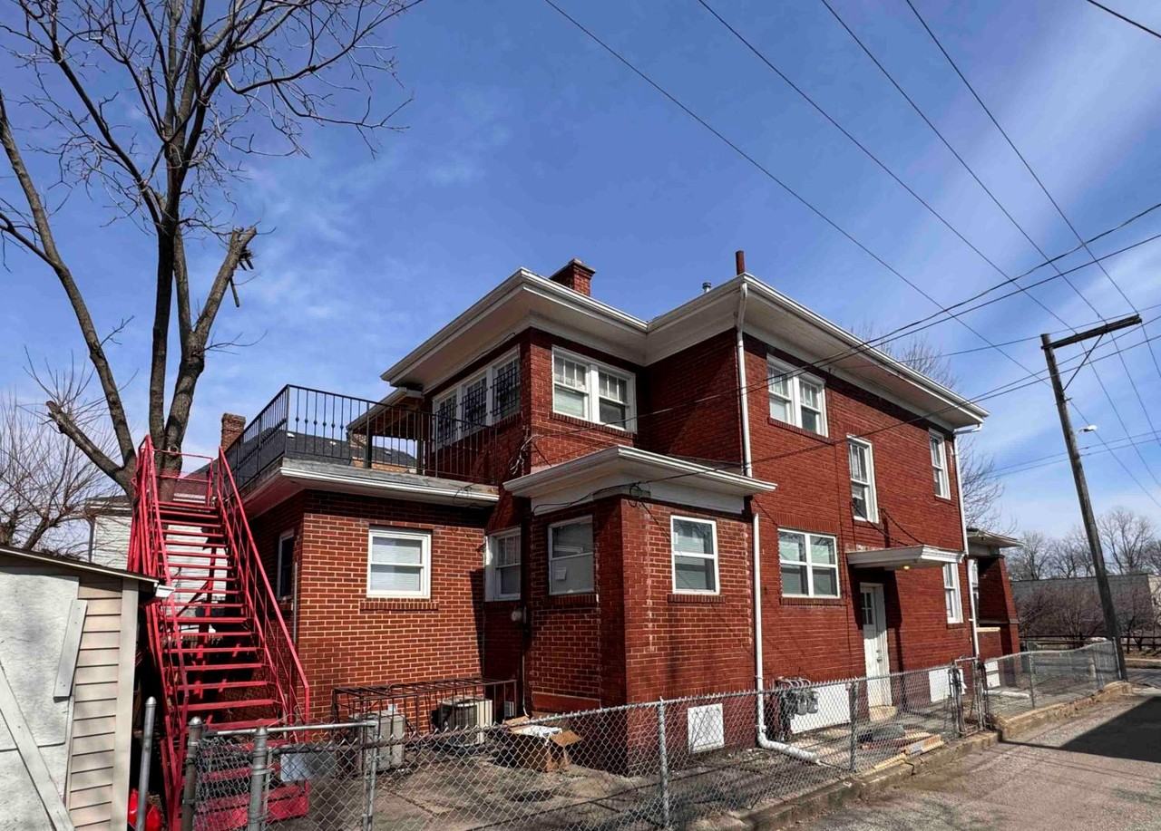 23 Wisconsin Ave - Photo 4 of 11