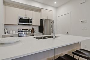 featured image of 3408 37 St Sw