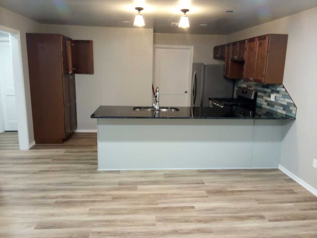 1611 2nd St - Photo 6 of 20