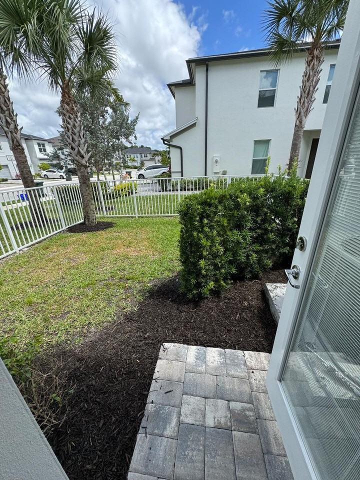 6081 Carre Way - Photo 7 of 17