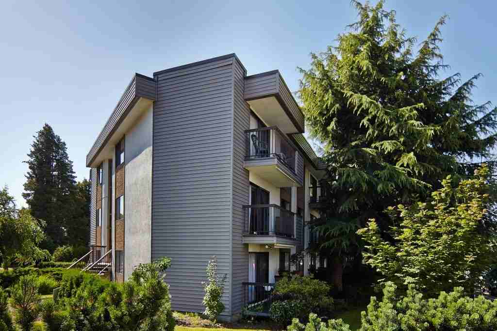The Daniel Apartments - Photo 6 of 11