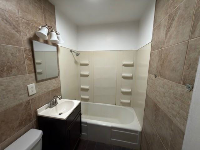 2411 N Dechman Ave - Photo 5 of 11