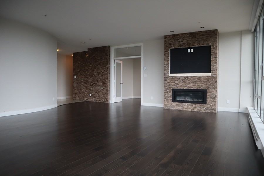 12069 Harris Rd - Photo 3 of 39