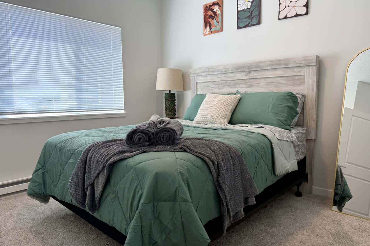 Overlook Apartments - Photo 2 of 35