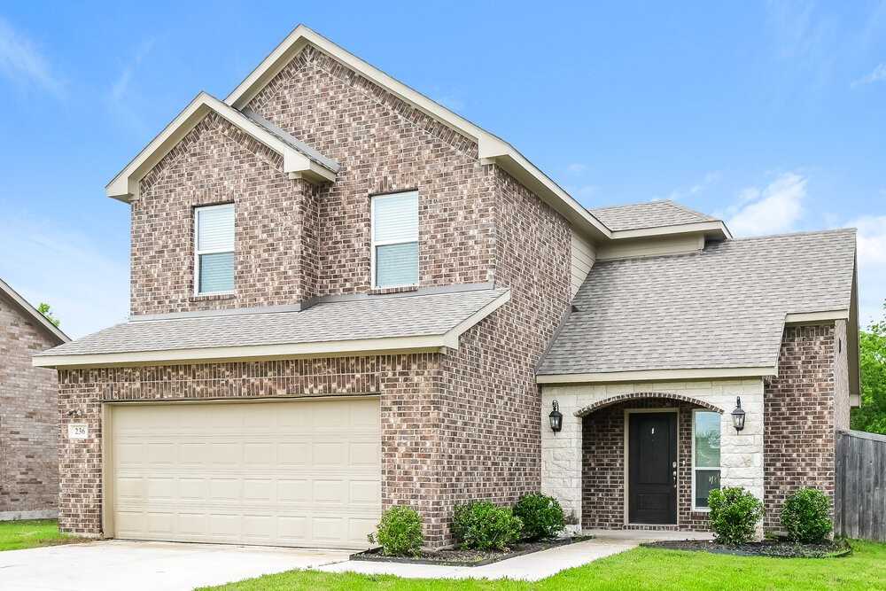236 Teakwood Dr - Photo 4 of 17