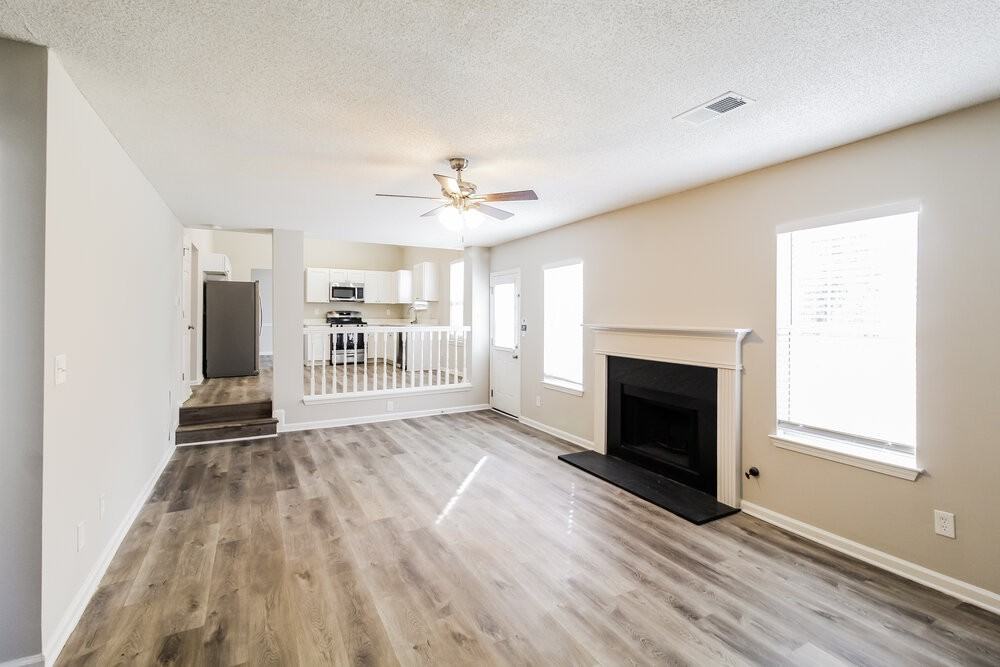 4341 Ward Bluff Ct - Photo 5 of 17