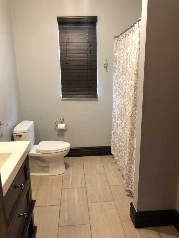 313 S Oak St #1 - Photo 6 of 13