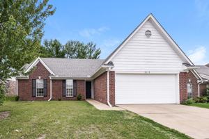 featured image of 8274 Park Pike Dr