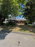 featured image of 803 Dundee Dr #1