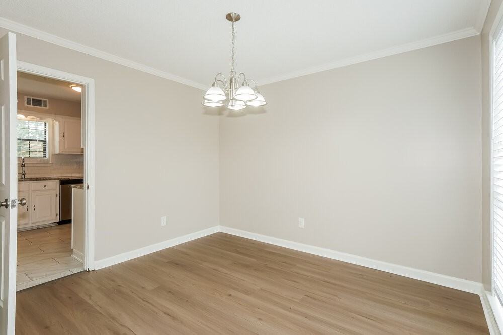 7733 Deerfield Trce - Photo 6 of 17