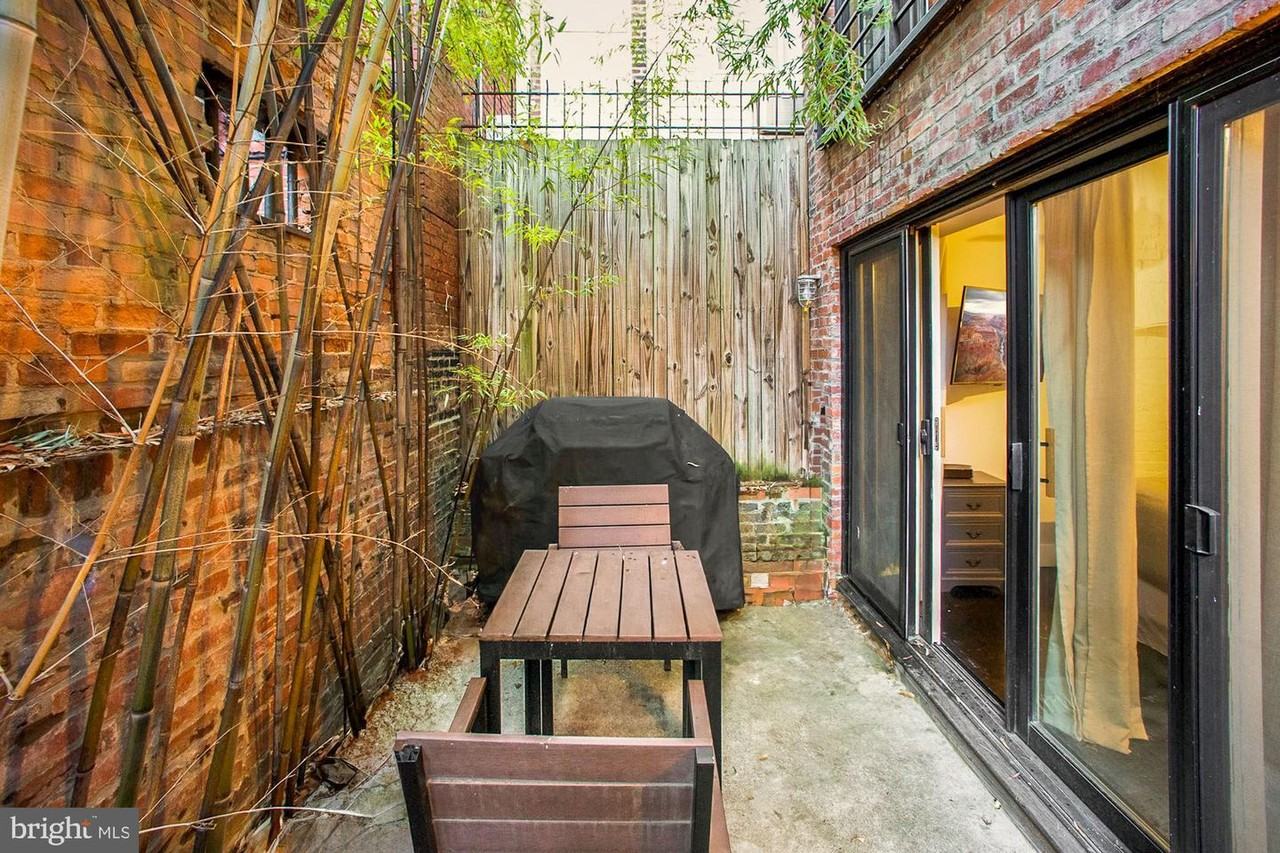 1538 Swann St Nw #1 - Photo 3 of 14