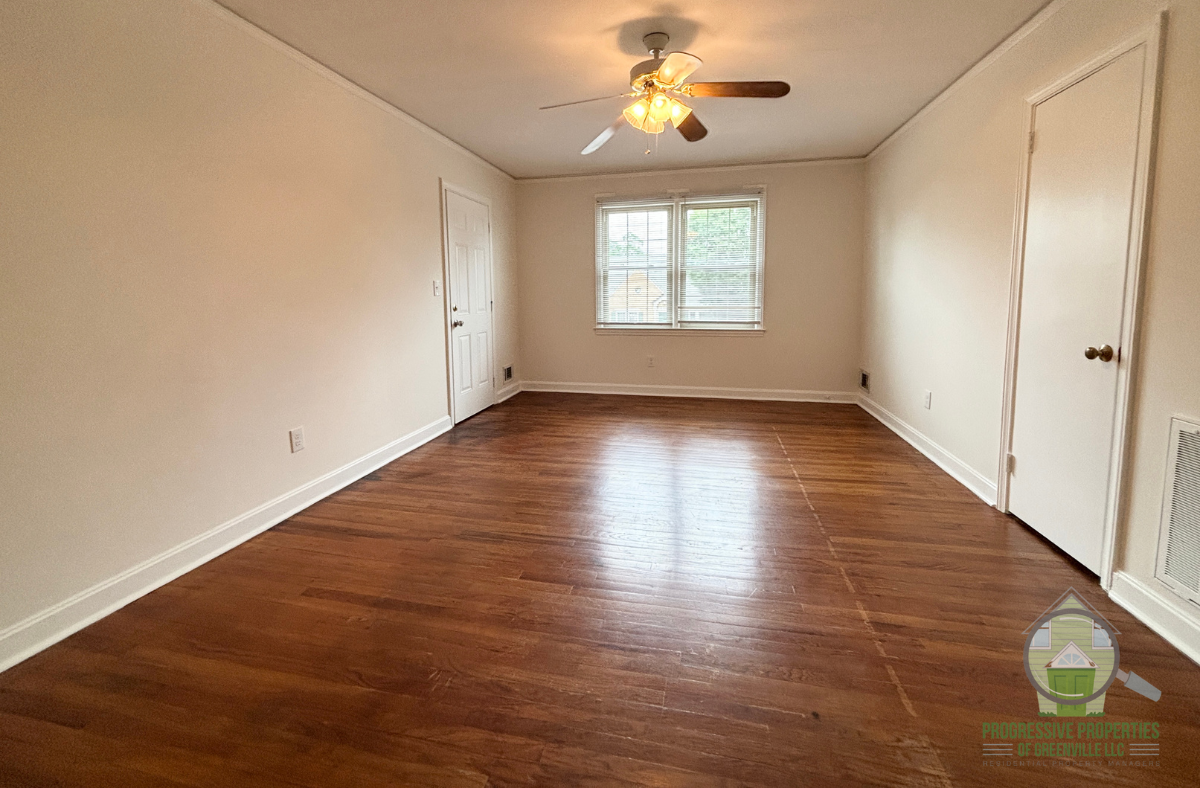 307 W Poinsett St #3 - Photo 3 of 13