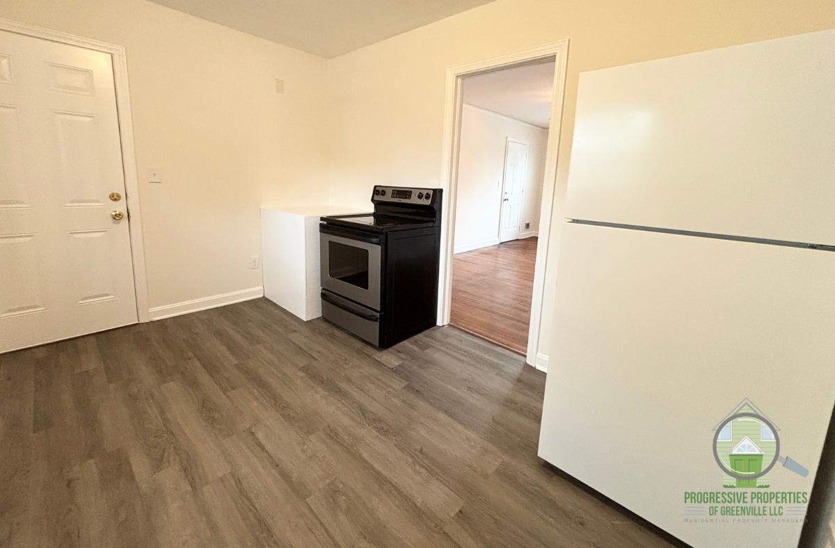 307 W Poinsett St #3 - Photo 6 of 13