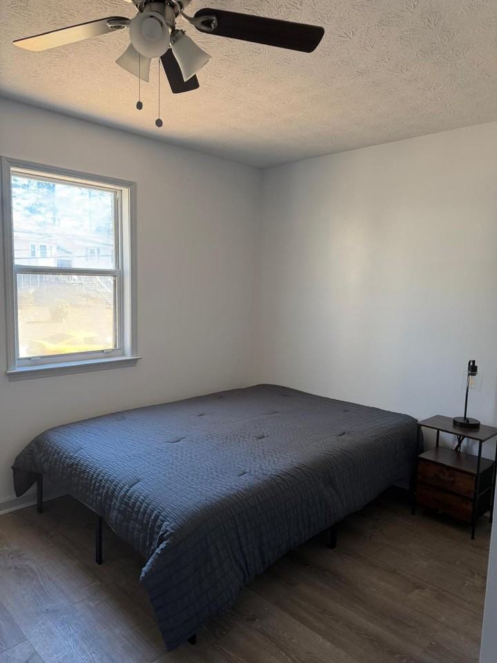 5451 Zachary Dr - Photo 2 of 10